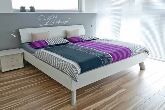 Bett